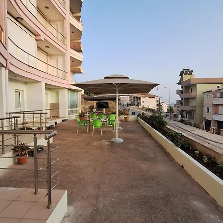 Horizon 0 Apartment *